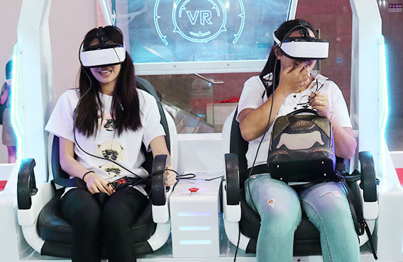 دو صندلی پارک تفریحی 9D Egg VR Cinema Equipment 1